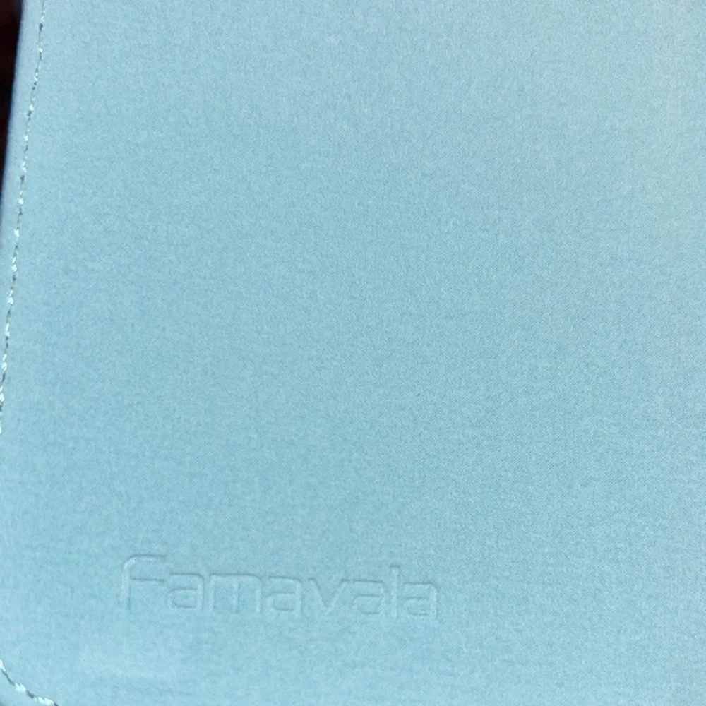 Famavala Folio Case for 7